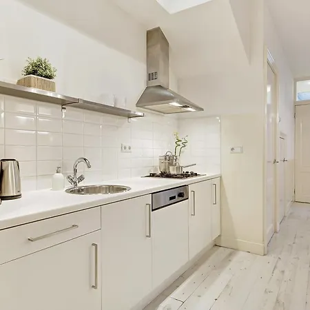 Hideaway Apartment *